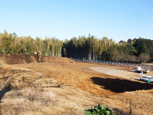 「矢那梅の香園」平成23年1月　敷地の伐根、造成工事画像